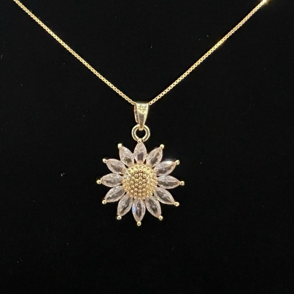 925s Gold Cubic Zirconia Sun Flower Pendant Necklace